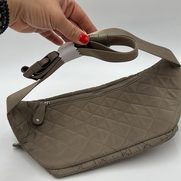 NWOT STRATAH Quilted Crossbody Belt Bag Taupe Adjustable Strap - Picture 6 of 12